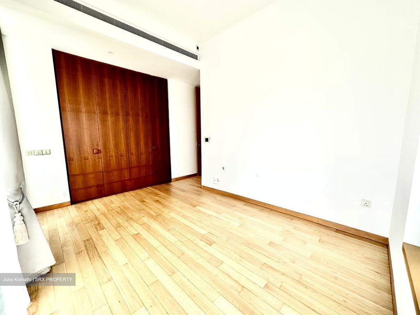 Nouvel 18 (D10), Condominium #496369651